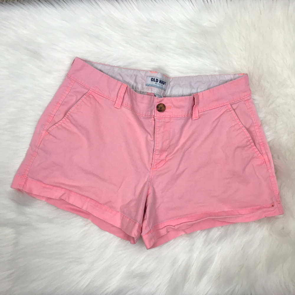 Old Navy Chino 3" Shorts - Size 6